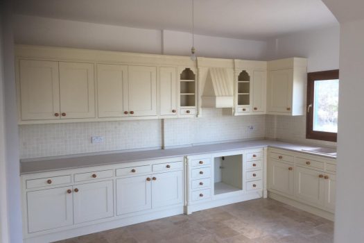 2+1 flat for sale in the mountains in Kyrenia, North Cyprus